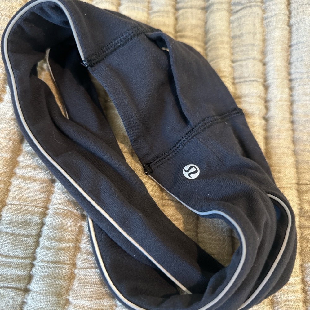Lululemon Black Headband with Reflective Trim
